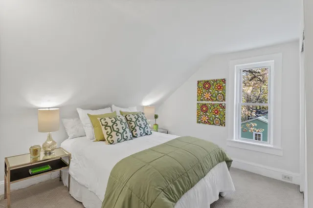 $249,900 | 844 North Howell Street, St. Paul, MN 55104