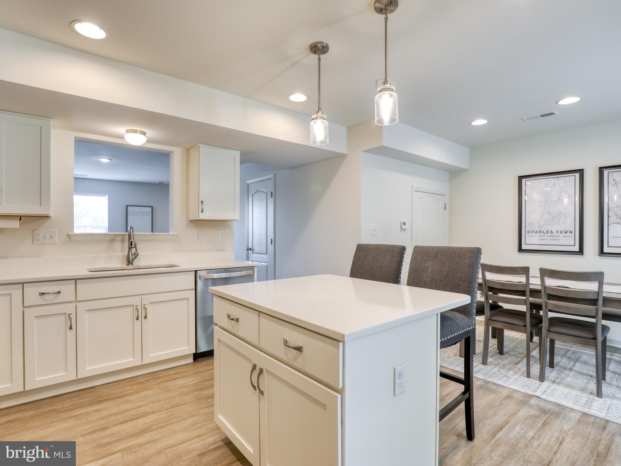 658 Thumper Drive Ranson, WV 25438 - Photo 11 of 34