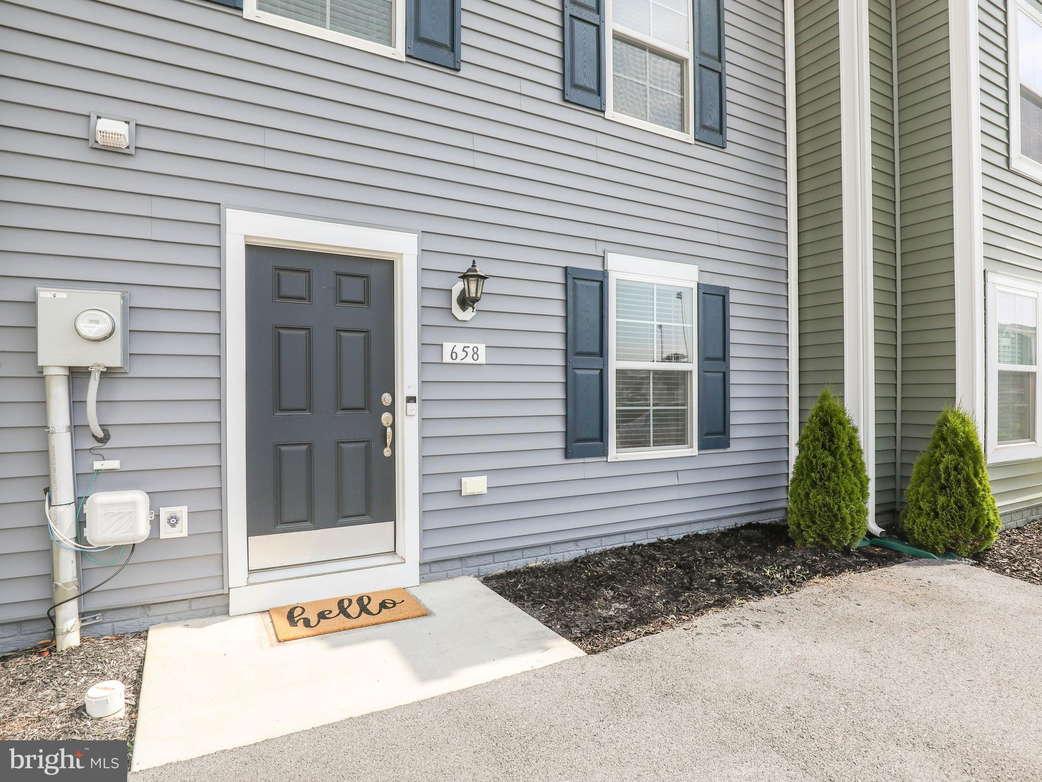 658 Thumper Drive Ranson, WV 25438 - Photo 4 of 34