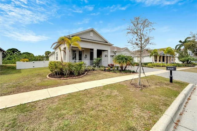 $599,000 | 618 Manns Harbor Drive, Apollo Beach, FL 33572