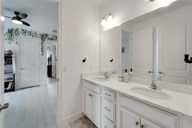 $599,000 | 618 Manns Harbor Drive, Apollo Beach, FL 33572