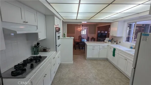 $989,000 | 1404 North Mountain Avenue, Claremont, CA 91711