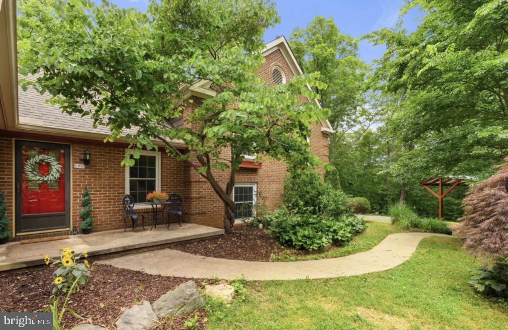 8487 Botha Road Warrenton, VA 20186 - Photo 2 of 68