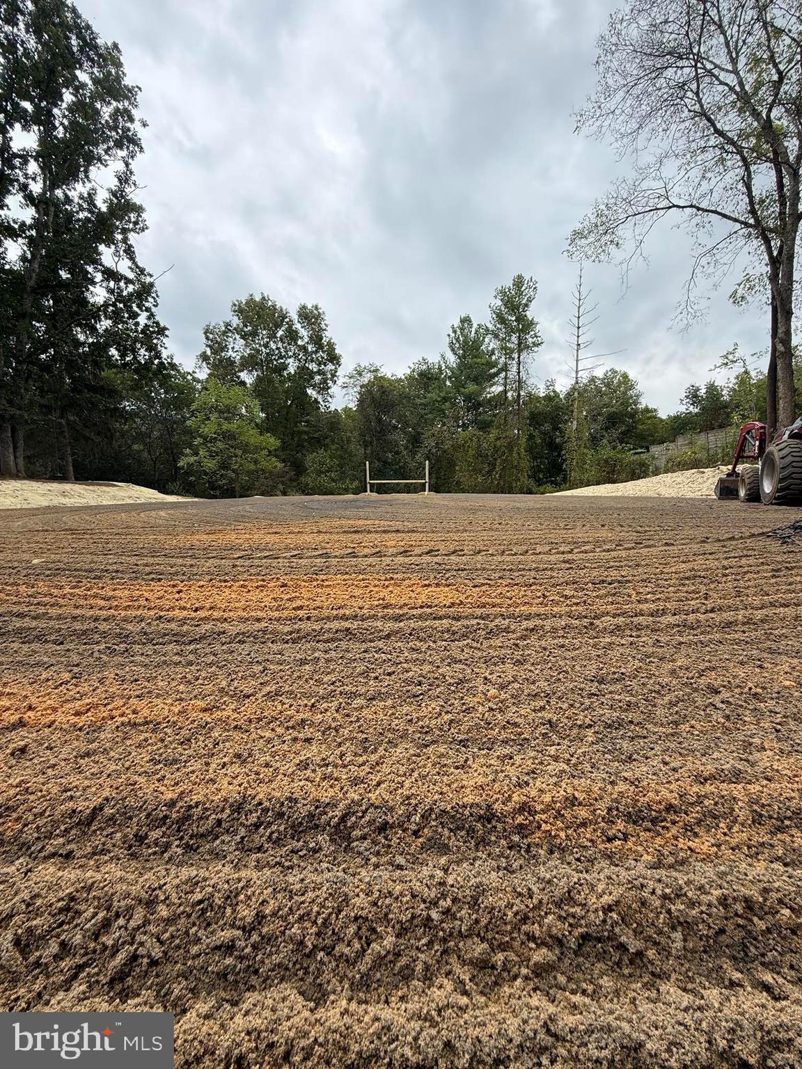 8487 Botha Road Warrenton, VA 20186 - Photo 5 of 6 70 X 120 SAND/BLUESTONE RIDING RING