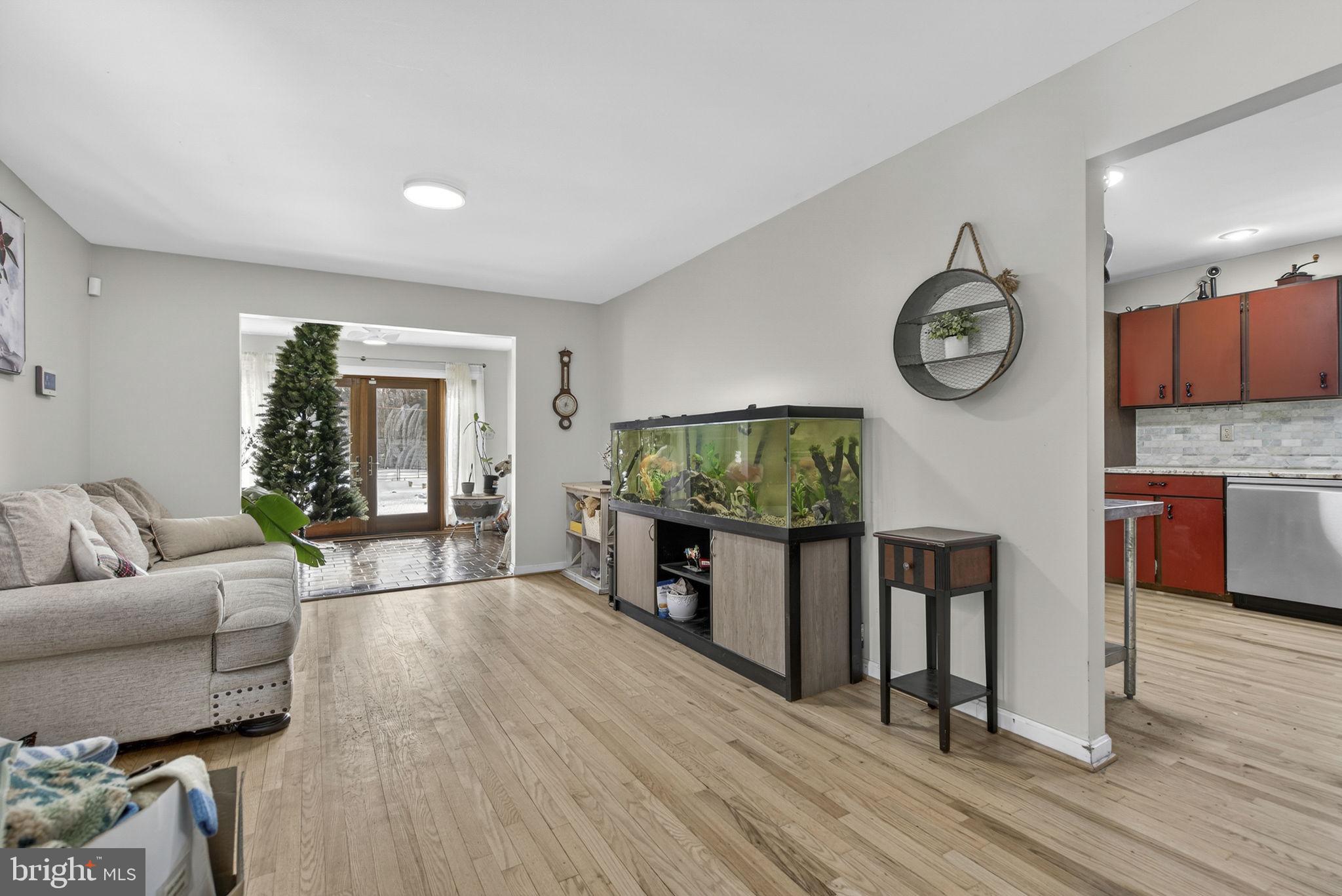 8487 Botha Road Warrenton, VA 20186 - Photo 6 of 68 REFINISHED HARDWOODS