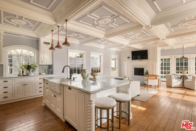 $7,095,000 | 248 South Hudson Avenue, Los Angeles, CA 90004