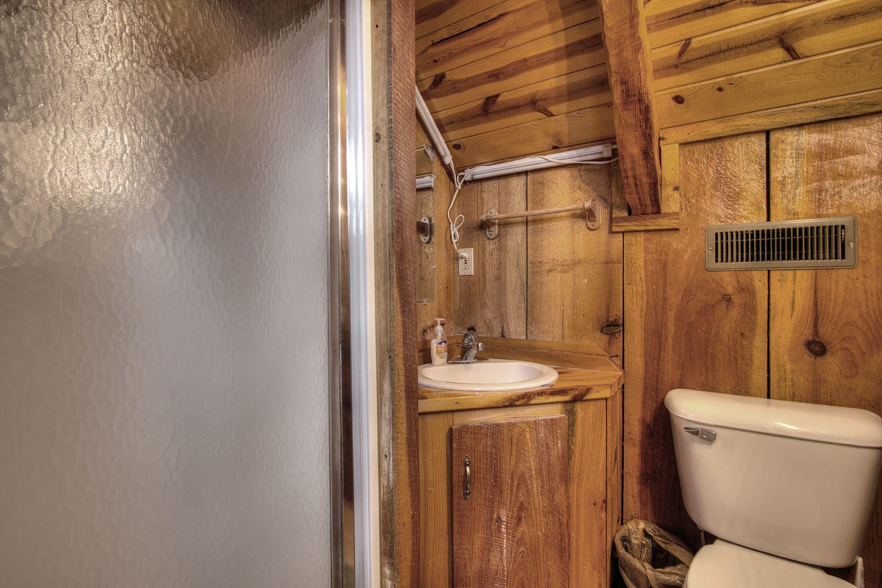 3080 Engle Town Road Sevierville, TN 37862 - Photo 11 of 14 Gallery Image 11