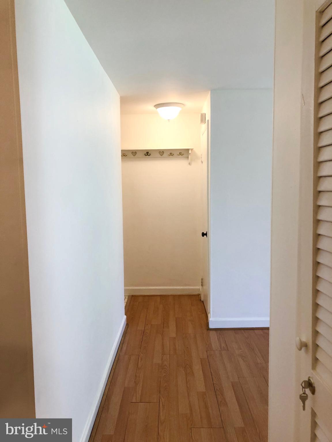 19007 Mills Choice Road, Unit 2 Gaithersburg, MD 20886 - Photo 8 of 27 Hall Way