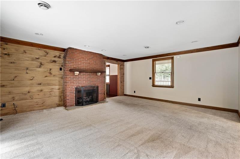 6050 Walton Road Finleyville, PA 15332 - Photo 15 of 50