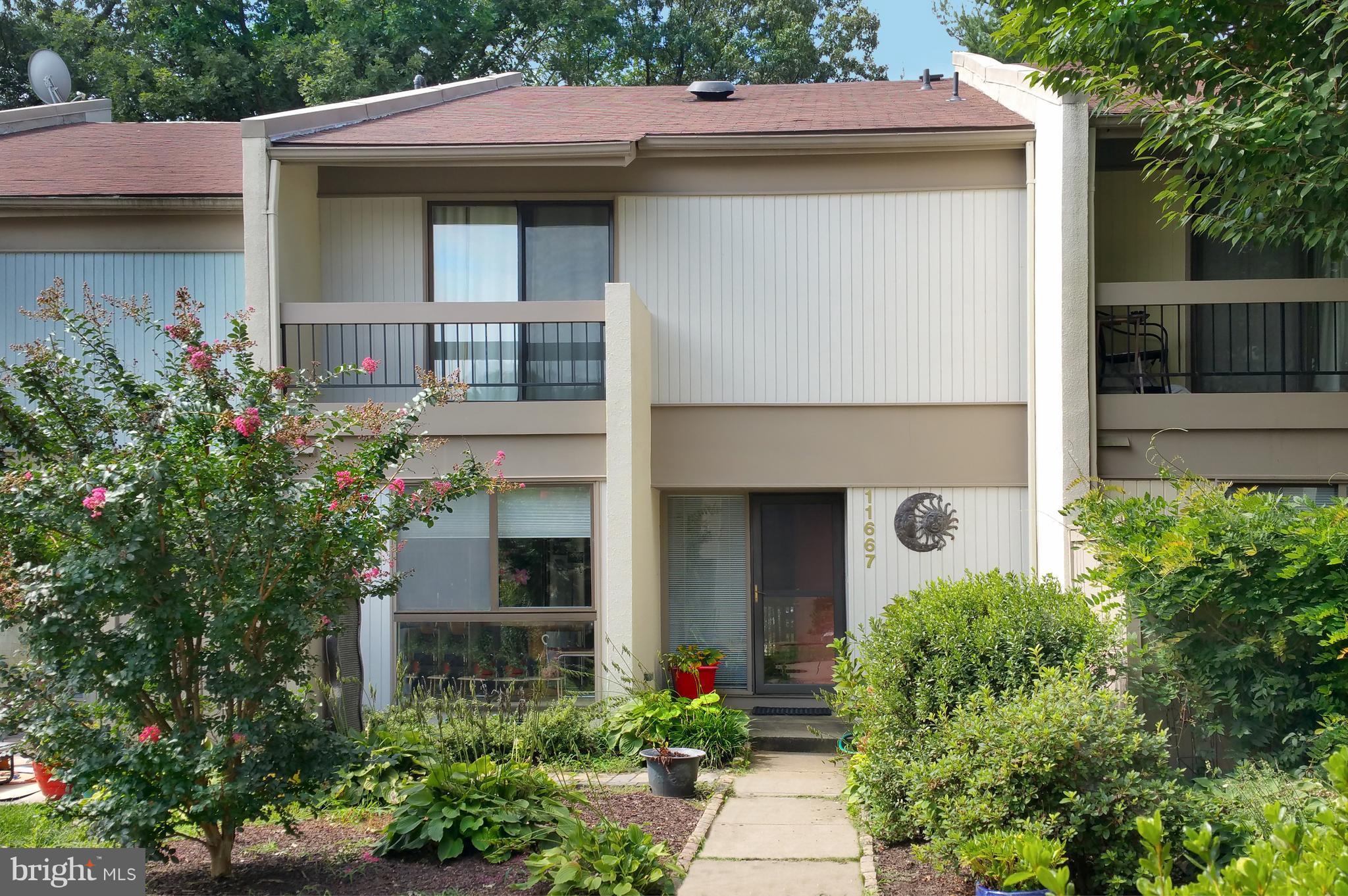 11667 Newbridge Court Reston, VA 20191 - Photo 1 of 30 Exterior (Front)