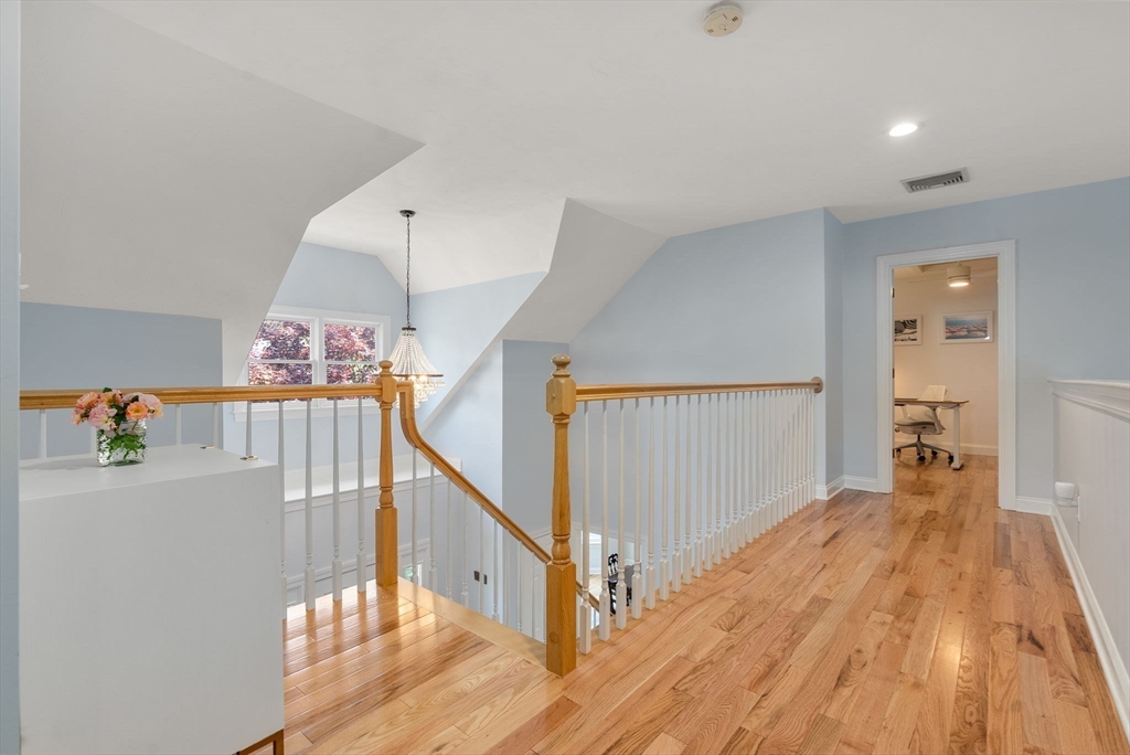 92 Croydon Road Norwood, MA 02062 - Photo 20 of 36 Gallery Image 20