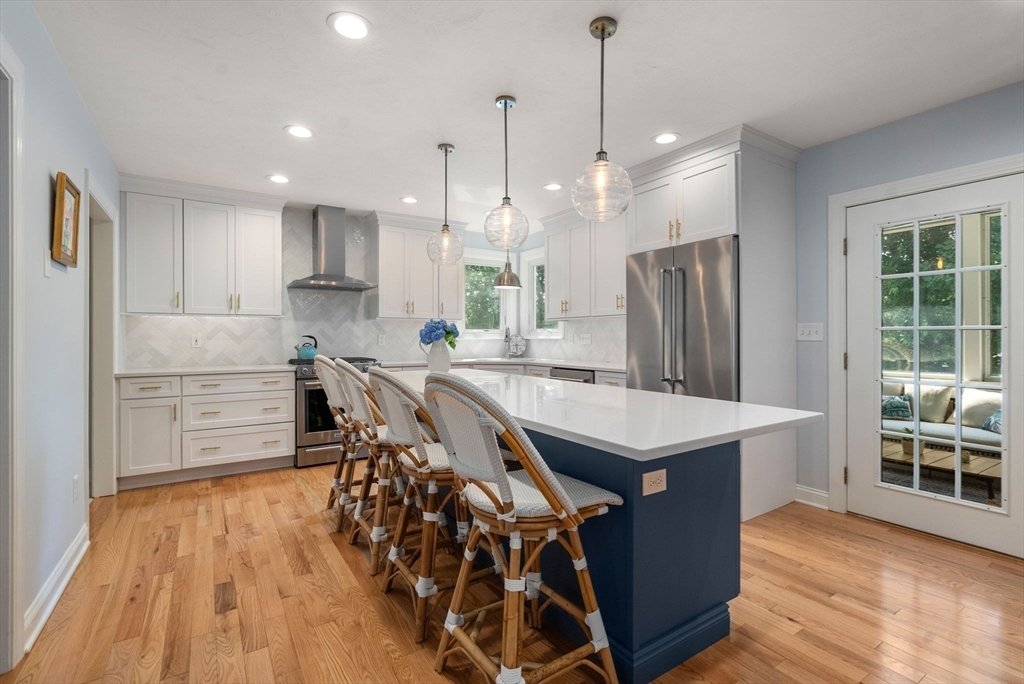 92 Croydon Road Norwood, MA 02062 - Photo 4 of 36 Gallery Image 4