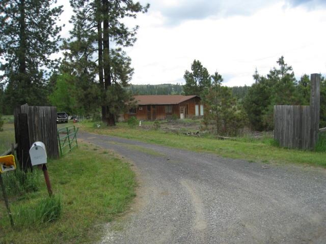 7921 East Hamilton Road Chattaroy, WA 99003 - Photo 1 of 15