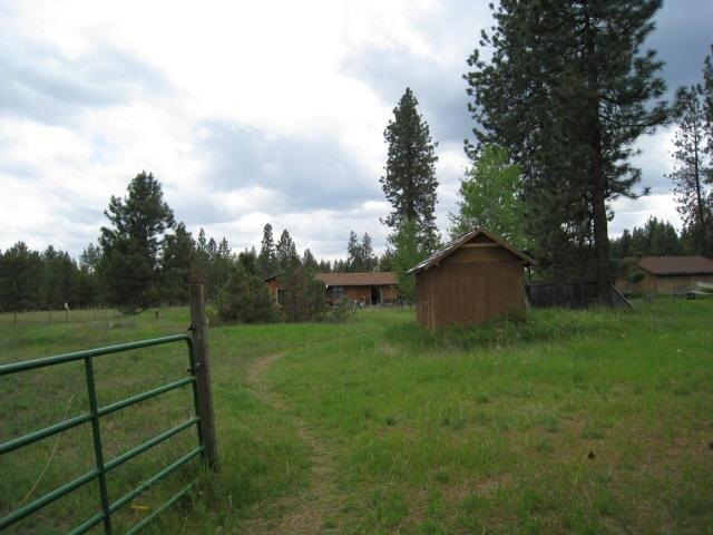 7921 East Hamilton Road Chattaroy, WA 99003 - Photo 5 of 15