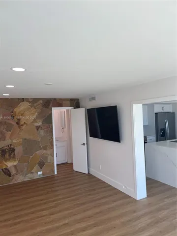 $3,500 | 6484 Miami Lakes Drive, Miami Lakes, FL 33014