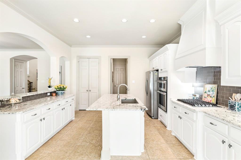 2612 Ranchview Drive Richardson, TX 75082 - Photo 6 of 40