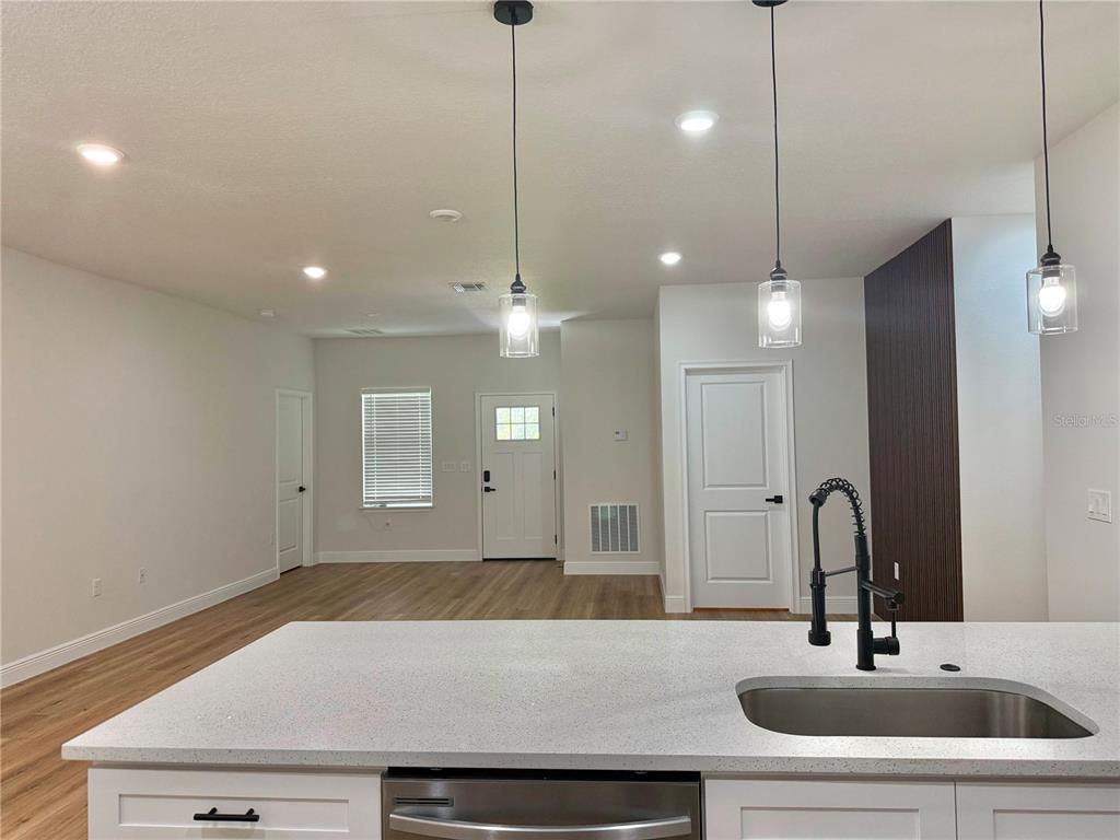 15690 Southwest 49th Avenue Road Ocala, FL 34473 - Photo 4 of 17 Gallery Image 4
