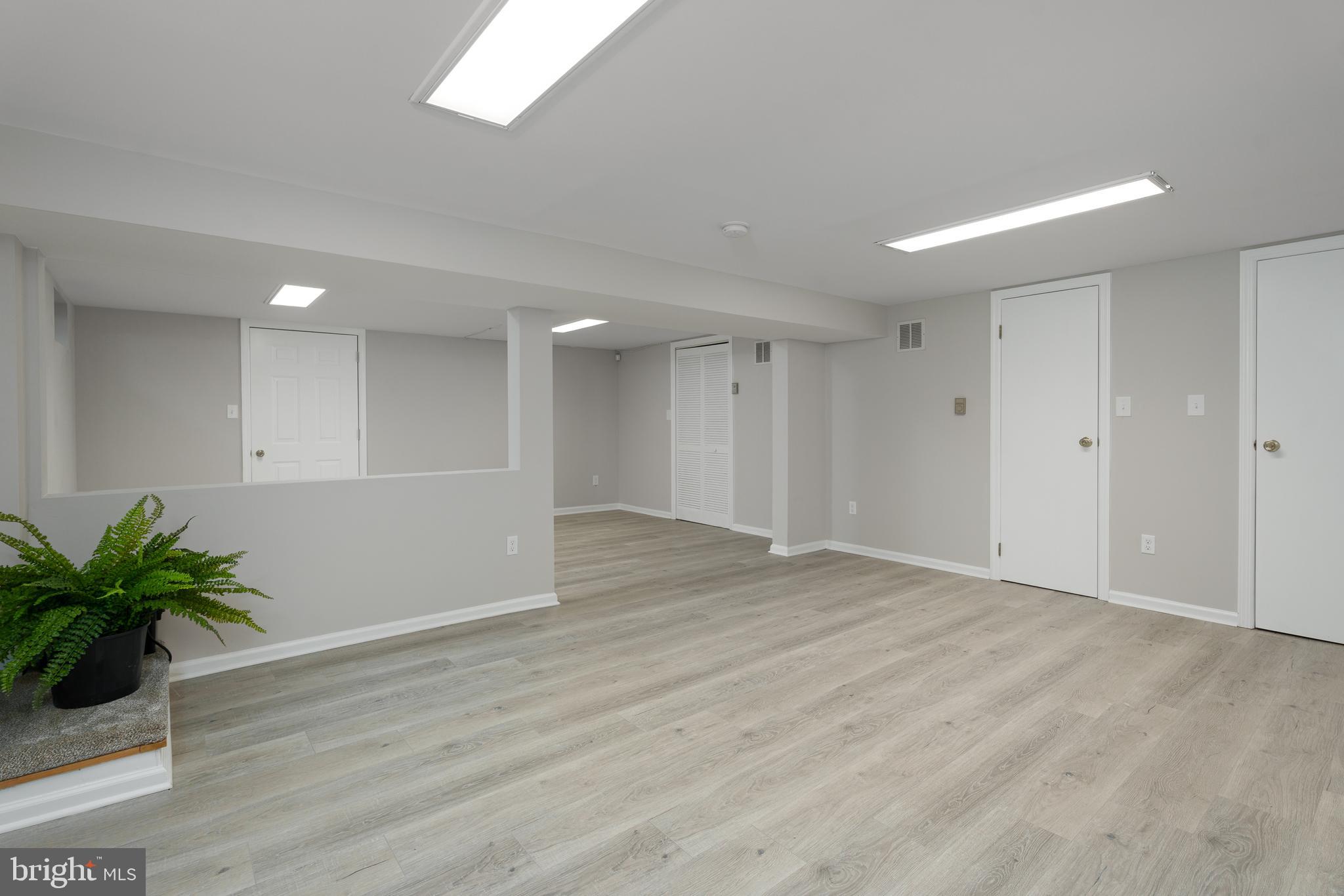 174 Hickory Corner Road Hightstown, NJ 08520 - Photo 23 of 34