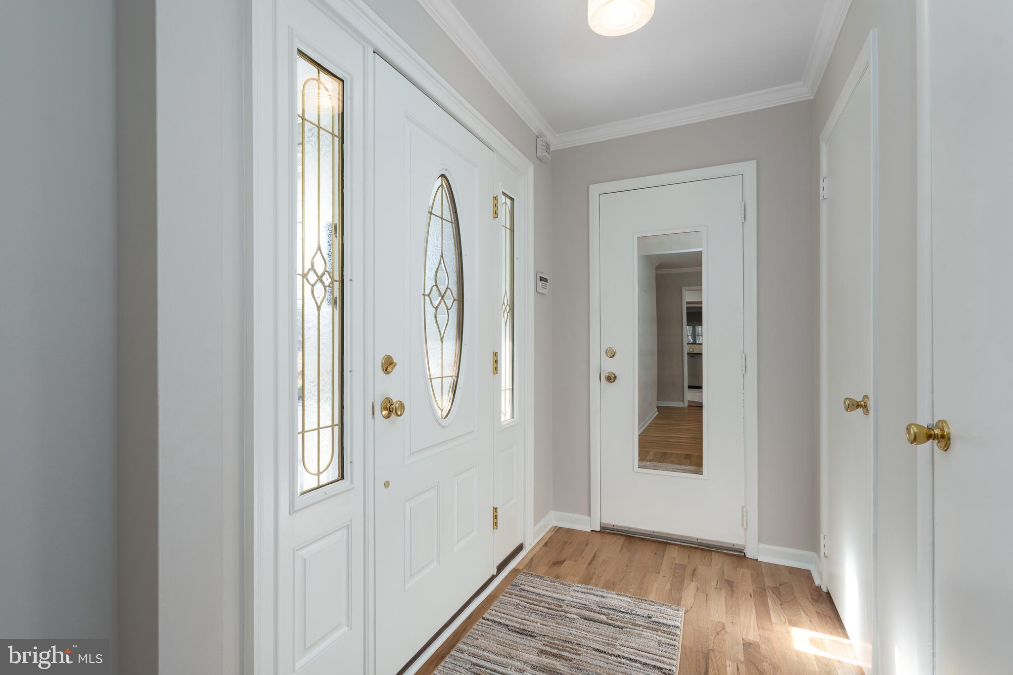 174 Hickory Corner Road Hightstown, NJ 08520 - Photo 3 of 34