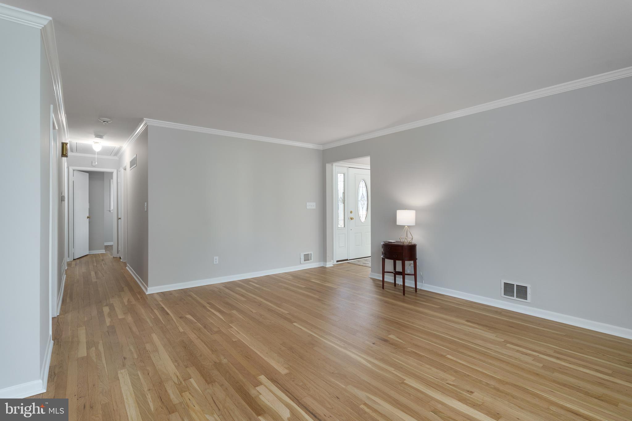 174 Hickory Corner Road Hightstown, NJ 08520 - Photo 9 of 34