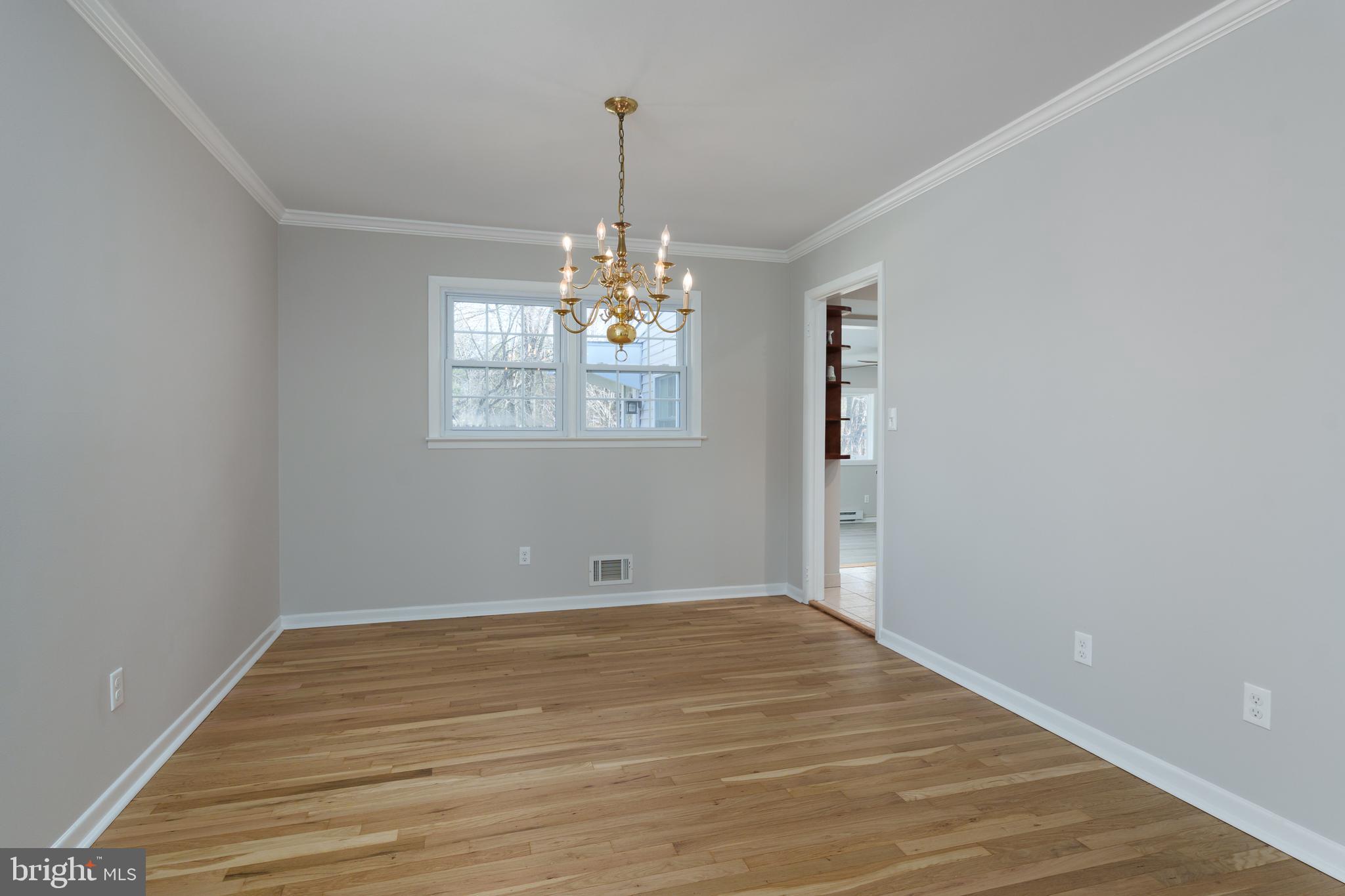 174 Hickory Corner Road Hightstown, NJ 08520 - Photo 10 of 34