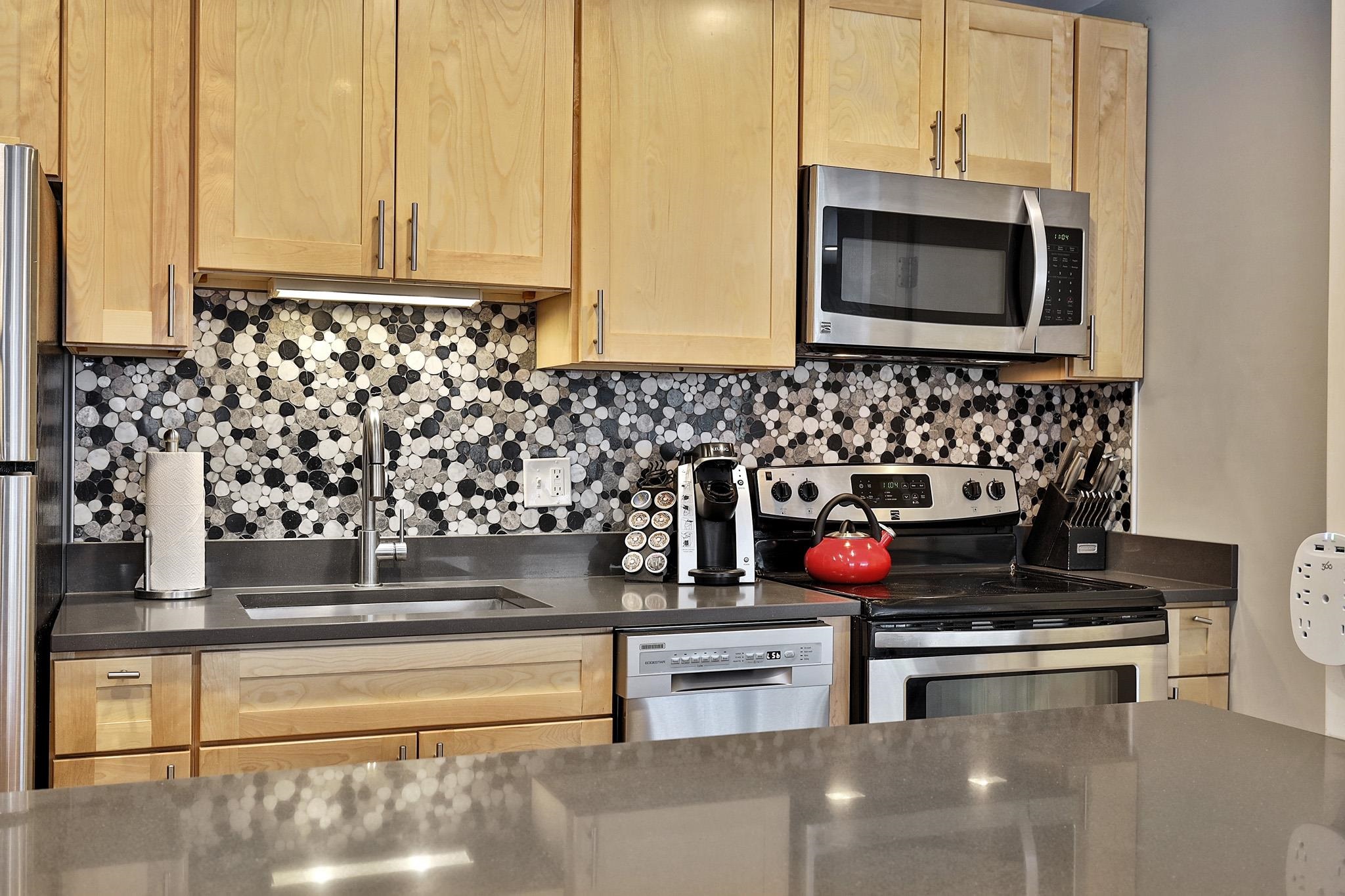 95 Killington Ctr Drive, Unit R33 331 & 332 Killington, VT 05751 - Photo 5 of 45