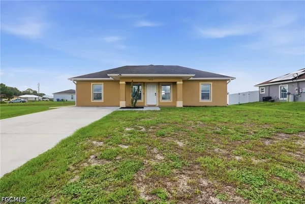 $279,999 | 7075 Tide Circle, LaBelle, FL 33935