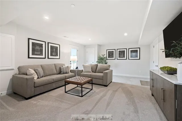 $389,990 | 1181 Olivia Drive, Oakdale, PA 15071