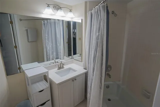 $8,000 | 1290 Gulf Boulevard, Unit 1406, Clearwater, FL 33767