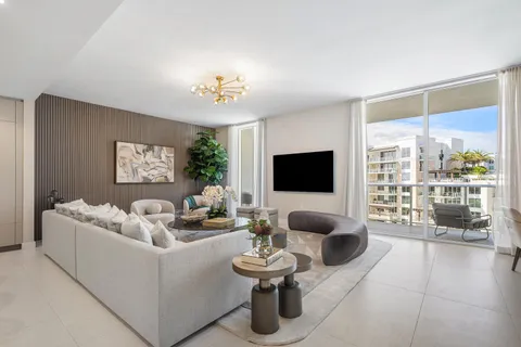 $35,000 | 210 Southeast Mizner Boulevard, Unit 704, Boca Raton, FL 33432