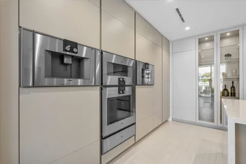 $35,000 | 210 Southeast Mizner Boulevard, Unit 704, Boca Raton, FL 33432