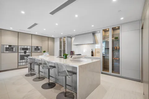 $35,000 | 210 Southeast Mizner Boulevard, Unit 704, Boca Raton, FL 33432