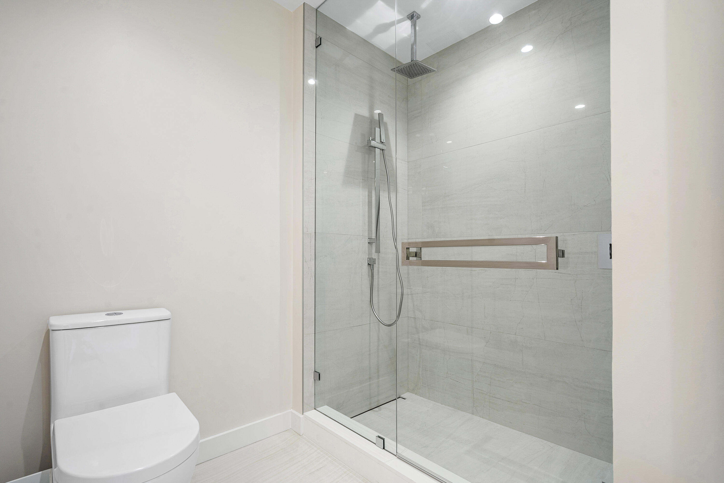 210 Southeast Mizner Boulevard, Unit 704 Boca Raton, FL 33432 - Photo 32 of 66 ALINA 210 UNIT 704