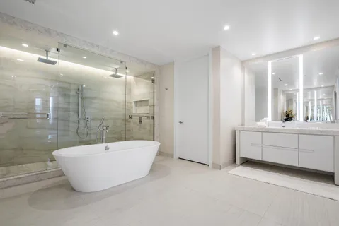 $35,000 | 210 Southeast Mizner Boulevard, Unit 704, Boca Raton, FL 33432