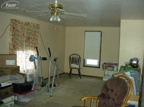 1495 East Beard Road Perry, MI 48872 - Photo 10 of 17 20185361-9.JPG