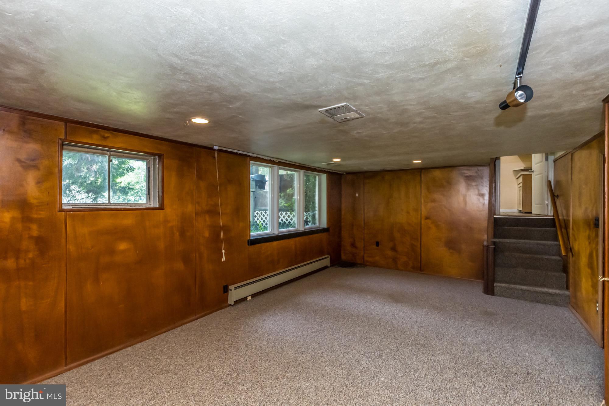 1857 Watson Road Abington, PA 19001 - Photo 24 of 35 Gallery Image 24