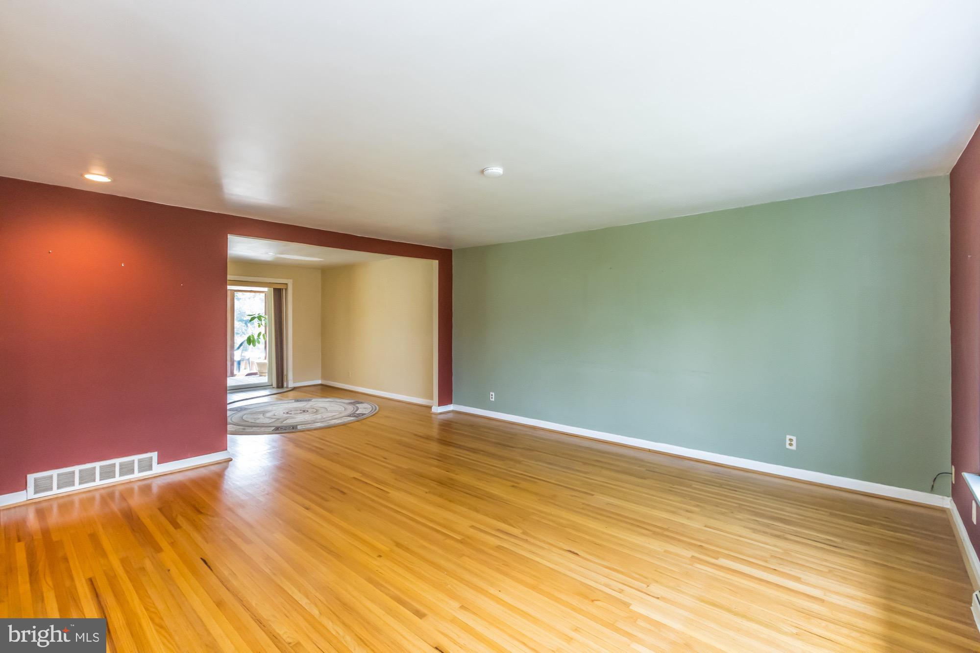 1857 Watson Road Abington, PA 19001 - Photo 5 of 35 Gallery Image 5