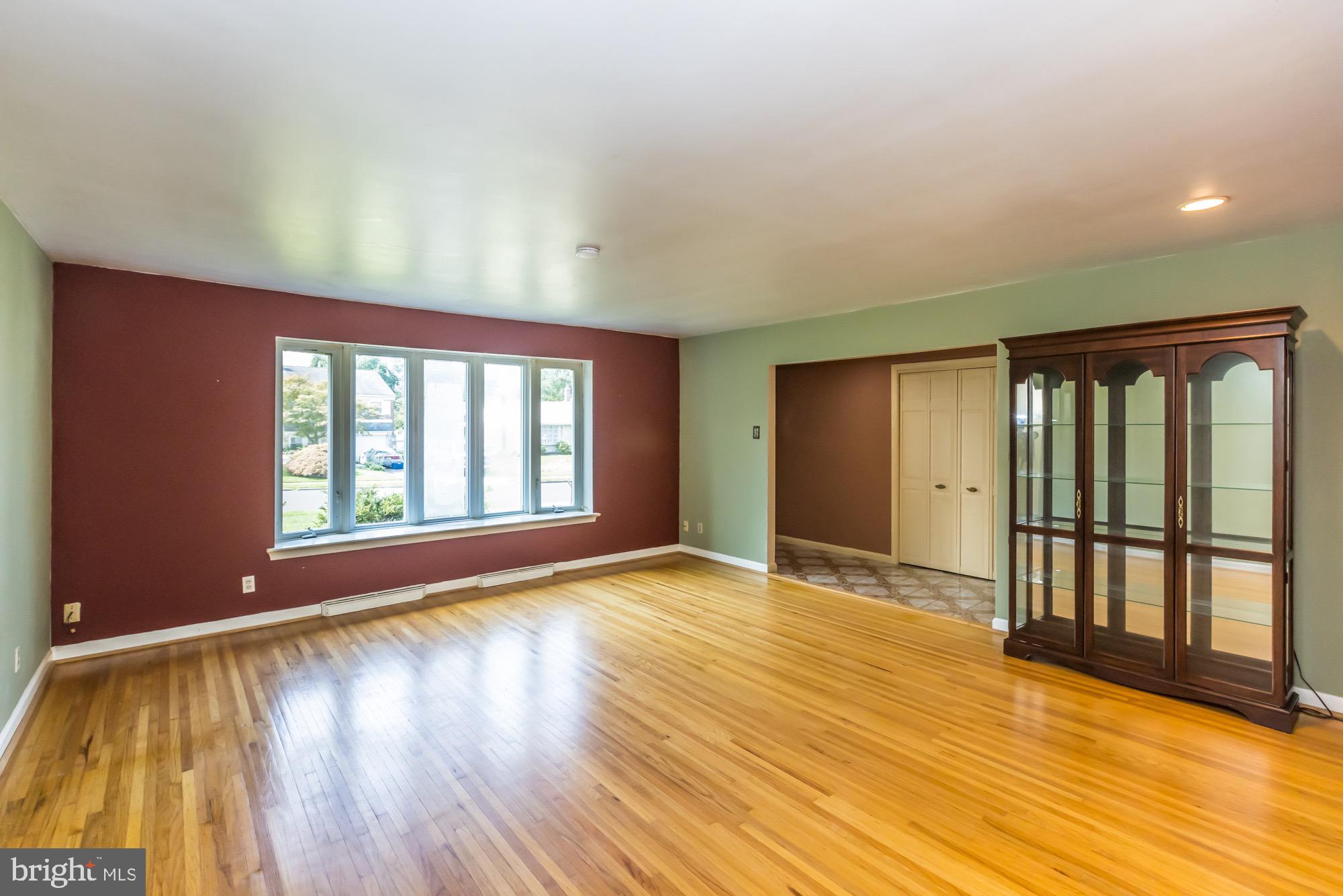 1857 Watson Road Abington, PA 19001 - Photo 7 of 35 Gallery Image 7