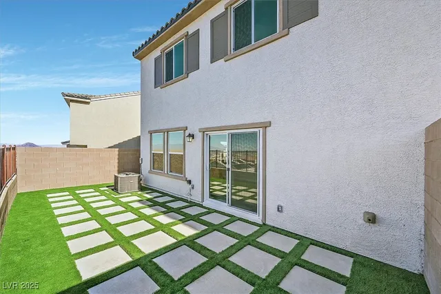 $2,295 | 366 Rosefinch Street, Henderson, NV 89012