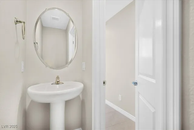 $2,295 | 366 Rosefinch Street, Henderson, NV 89012