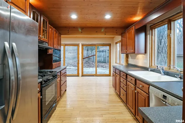 $210,000 | 7905 North Galena Road, Peoria, IL 61614