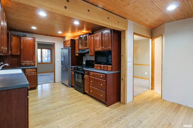 $210,000 | 7905 North Galena Road, Peoria, IL 61614