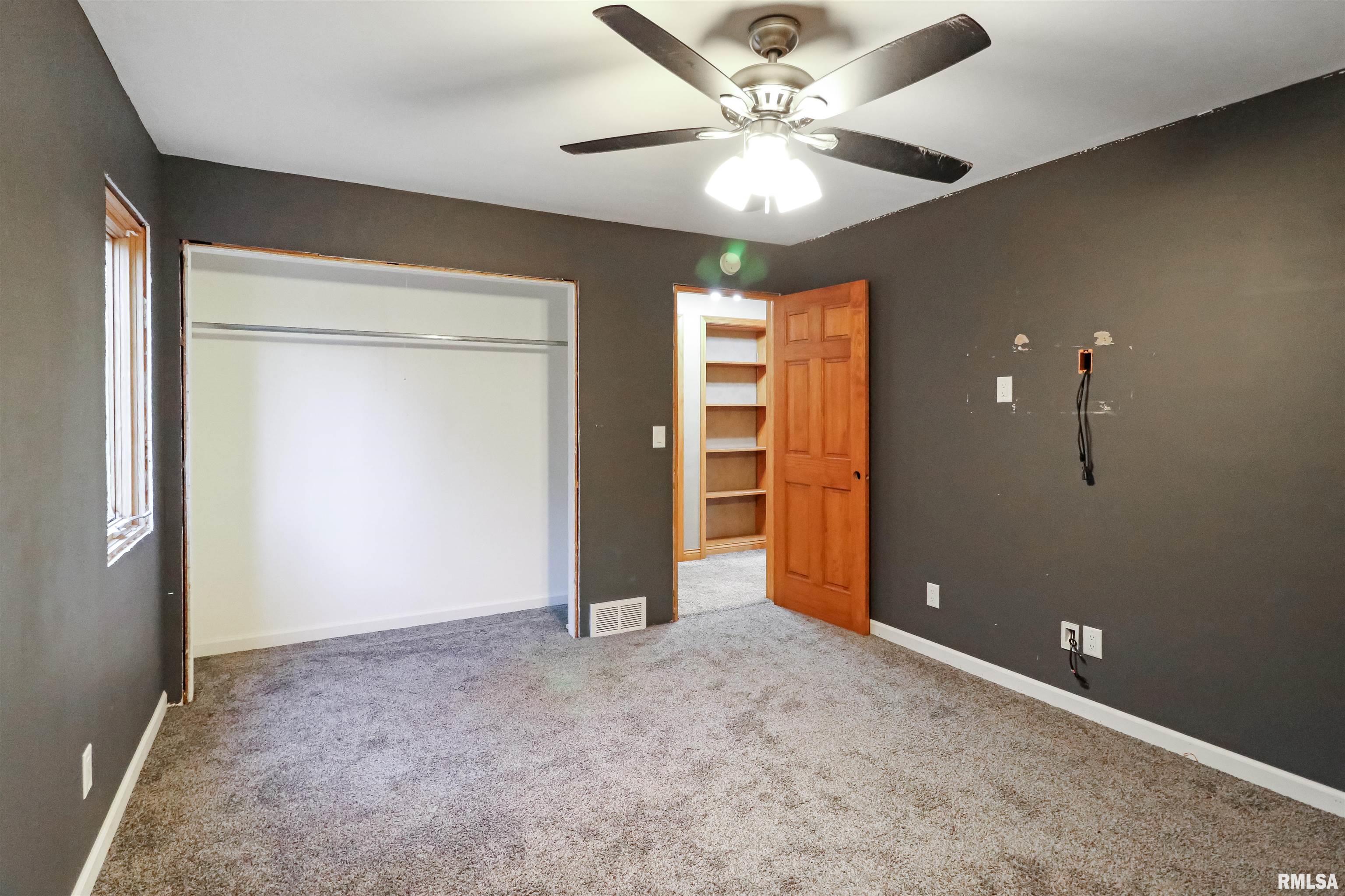 7905 North Galena Road Peoria, IL 61614 - Photo 17 of 34