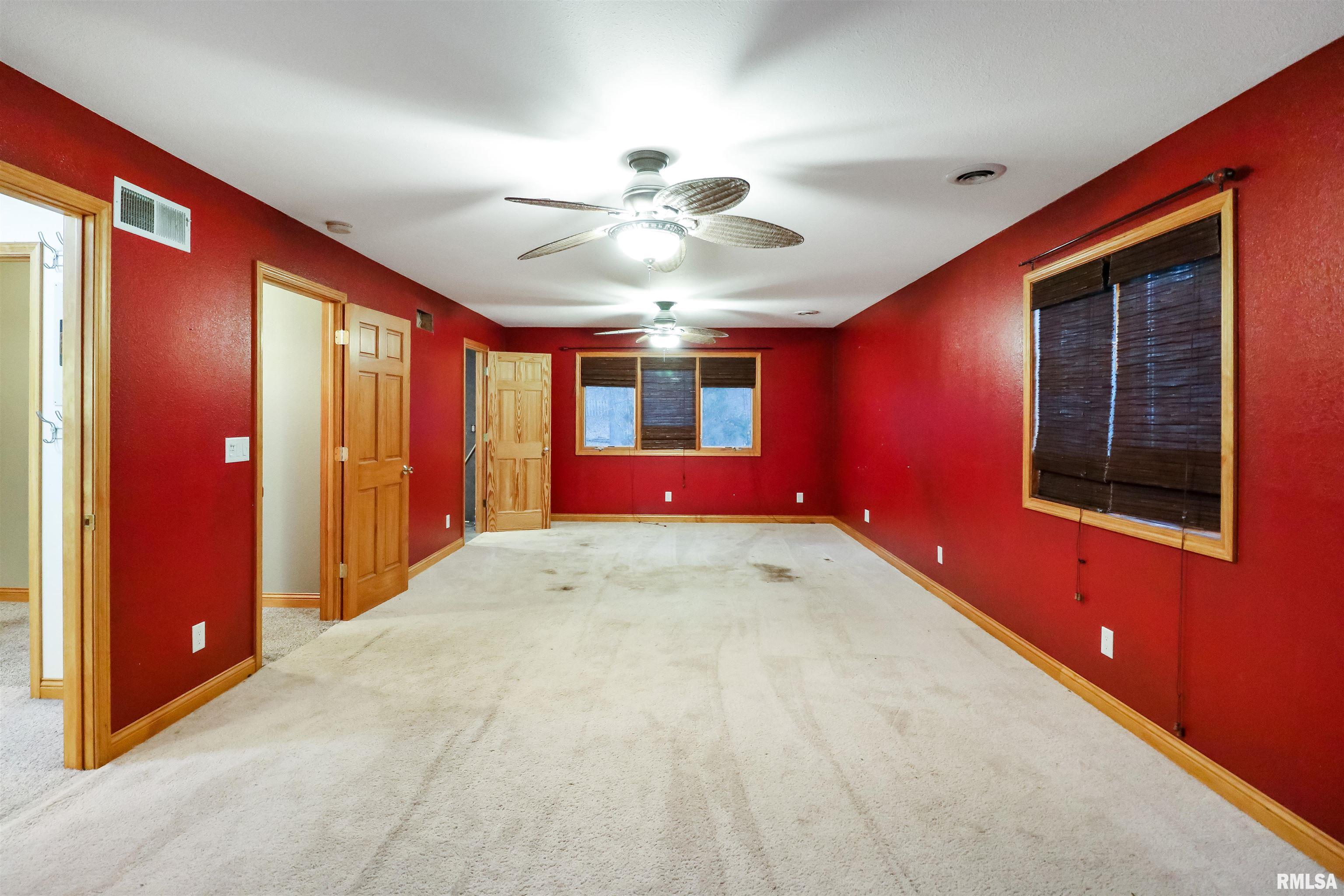 7905 North Galena Road Peoria, IL 61614 - Photo 19 of 34