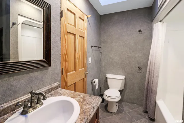 $210,000 | 7905 North Galena Road, Peoria, IL 61614