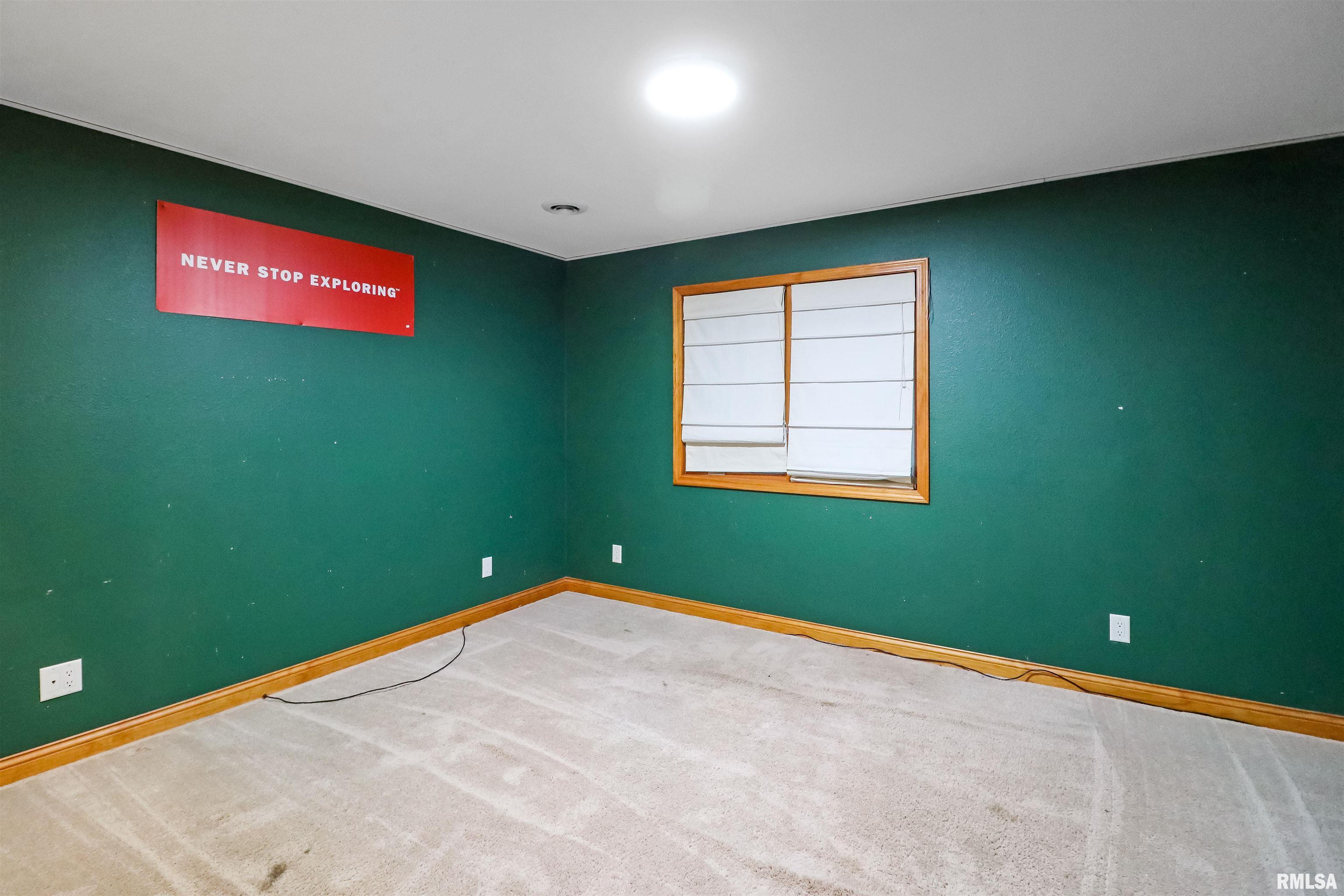 7905 North Galena Road Peoria, IL 61614 - Photo 28 of 34