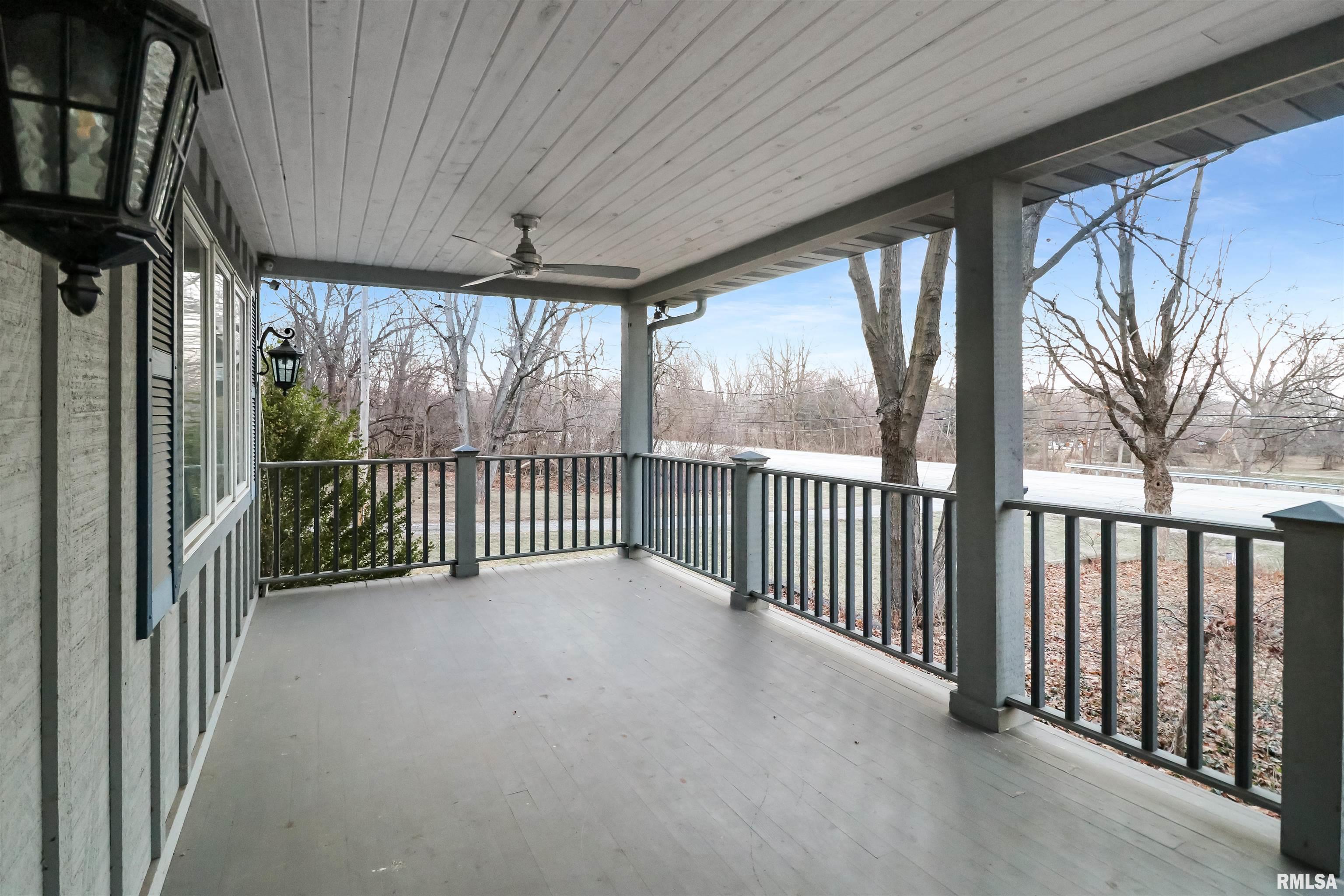 7905 North Galena Road Peoria, IL 61614 - Photo 3 of 34