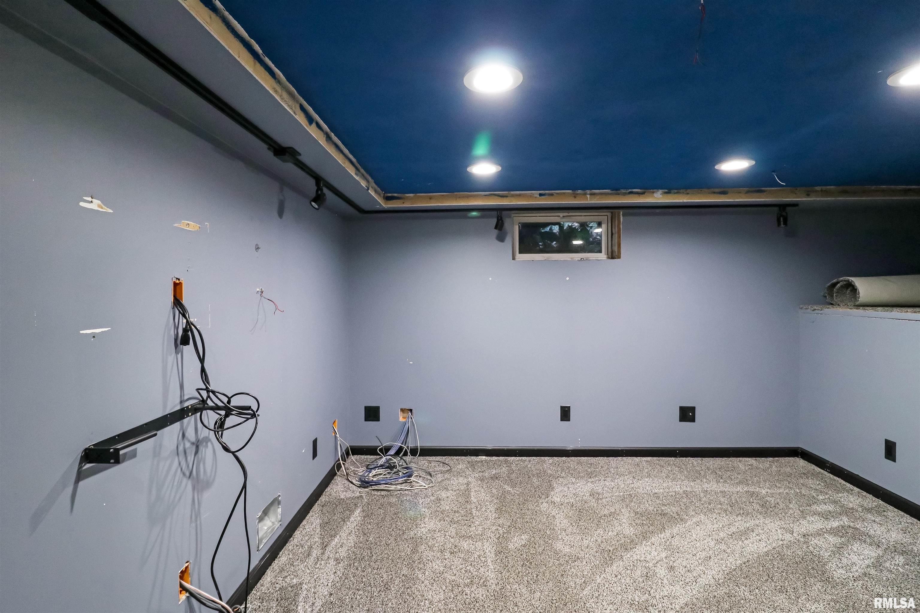 7905 North Galena Road Peoria, IL 61614 - Photo 32 of 34