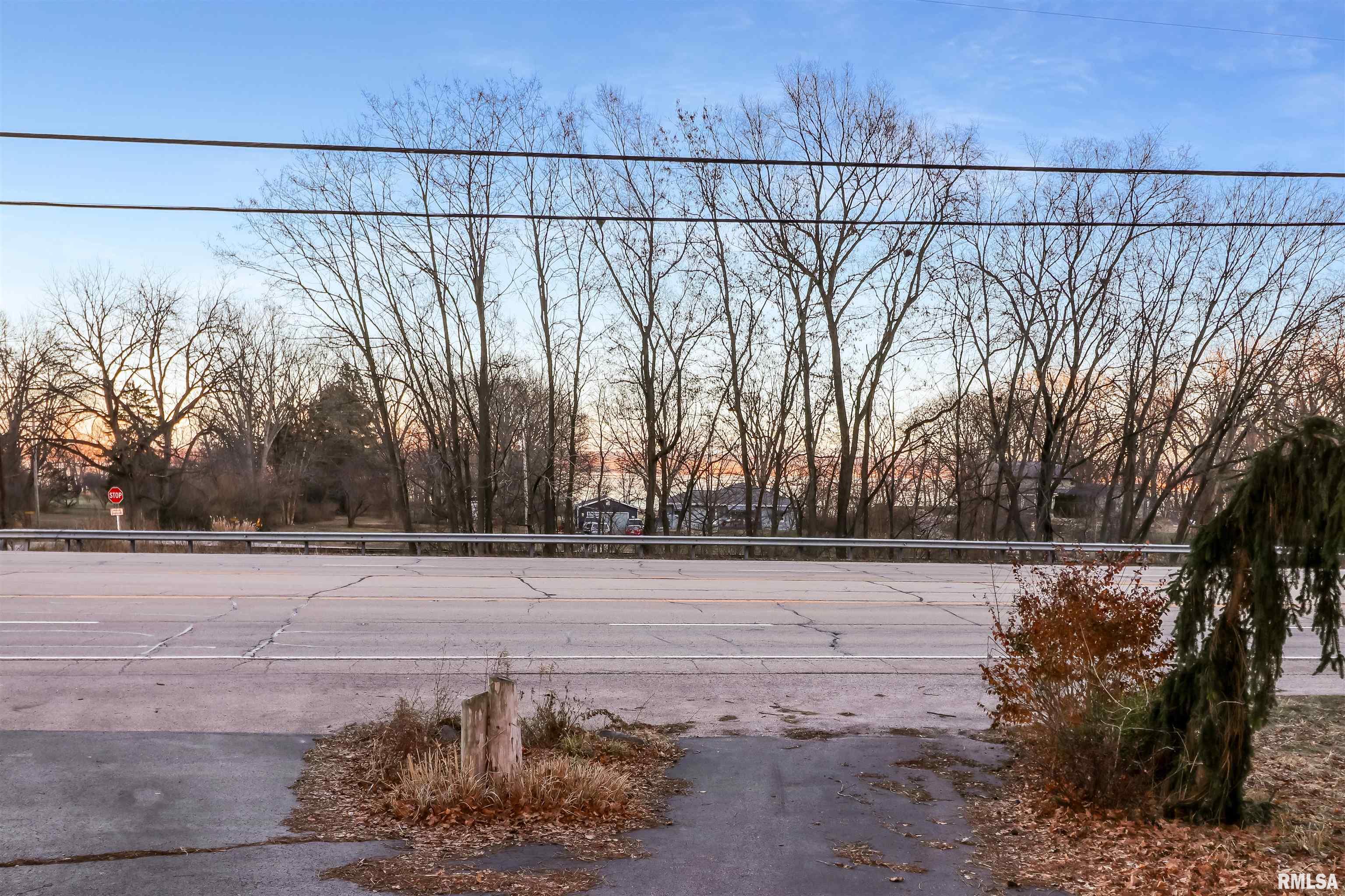 7905 North Galena Road Peoria, IL 61614 - Photo 6 of 34