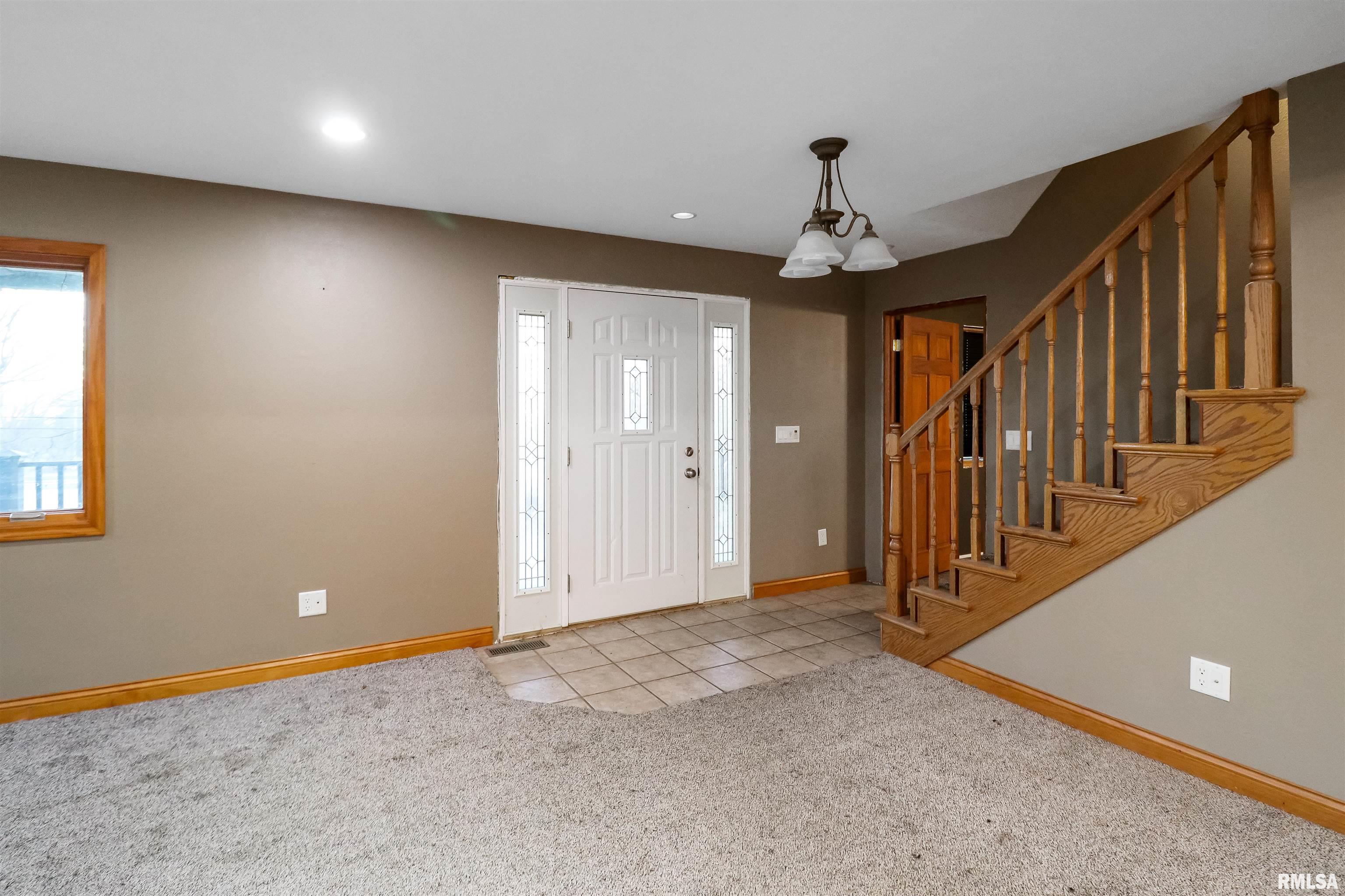 7905 North Galena Road Peoria, IL 61614 - Photo 7 of 34